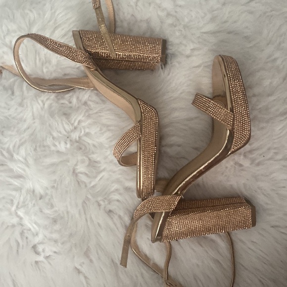 Olivia Jagarina Rose Gold Heels - Picture 2 of 8